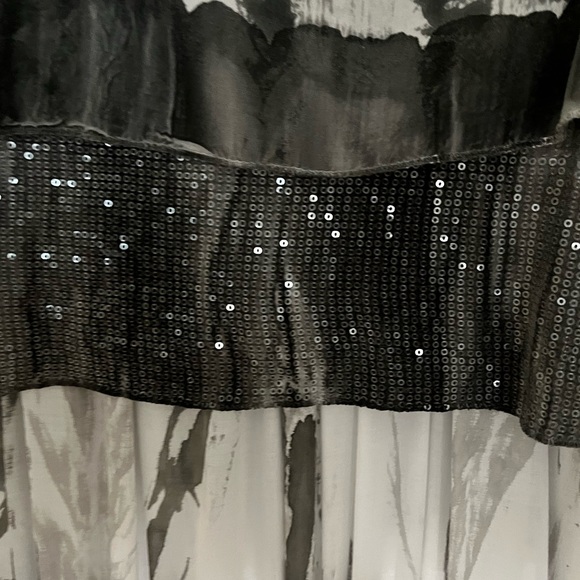 Tie dye and sequins! Soft,flowing & layered Maxi 2 piece by impulse! - Picture 9 of 12